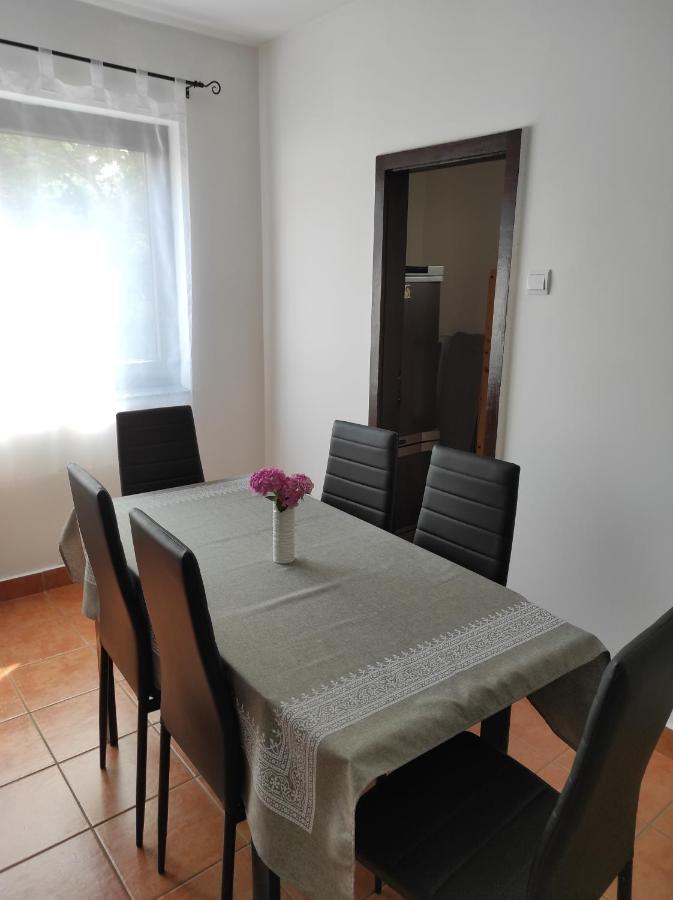 Apartman Domi スルニュ エクステリア 写真